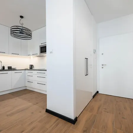 Old Town - Air Con&parking - By Rentujemy