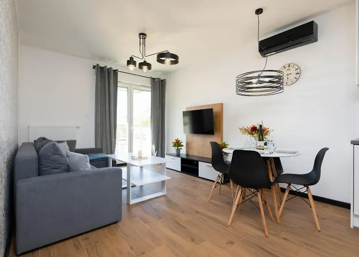 Apartment Old Town - Air Con & Parking - By Rentujemy Posen